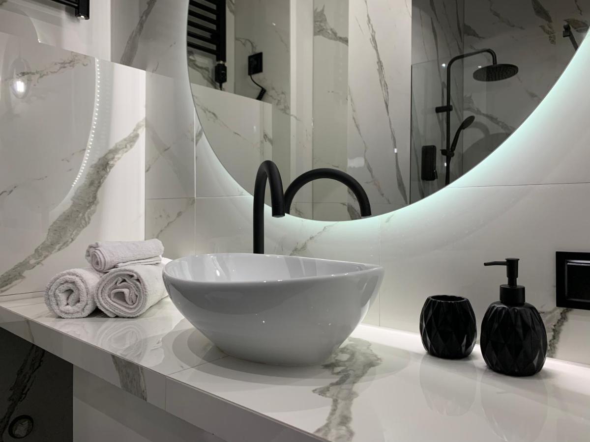 Allure Premium Apartment Lublin Buitenkant foto